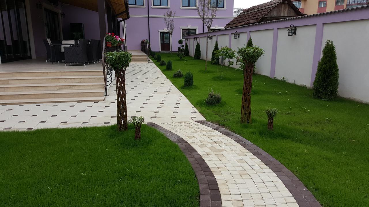 Marigab Aparthotel Turceni Exterior photo
